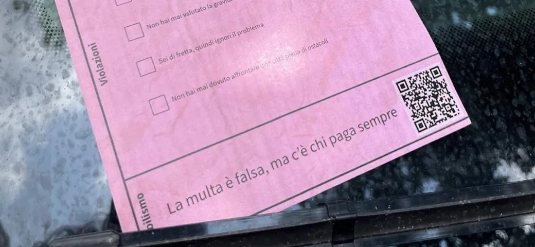 Consegnano multe a casa tramite falsi postini: la truffa