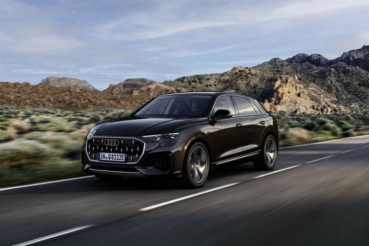 Audi Q7 e Q8 2024: maggior potenza e autonomia per i SUV di punta di Ingolstadt