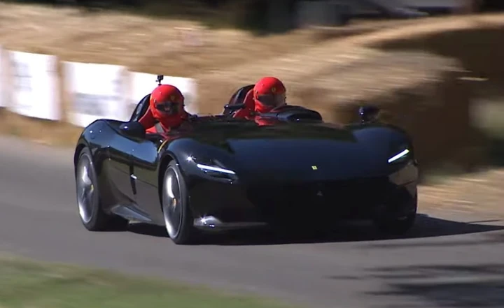 Ferrari Monza SP2 corre al Goodwood Festival of Speed [Video]
