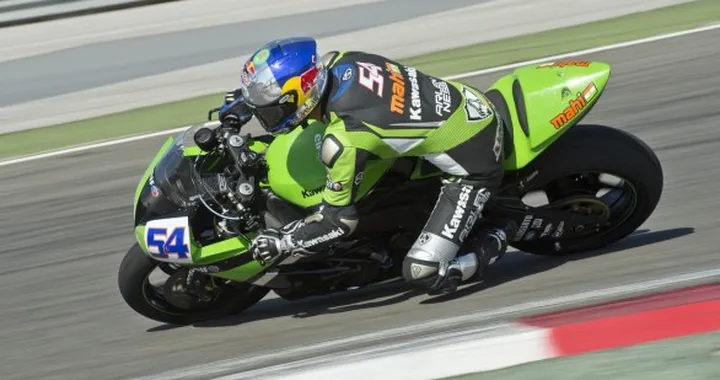 Supersport Istanbul: Sofuoglu in pole su Lowes, MV Agusta in 1a fila con Iddon