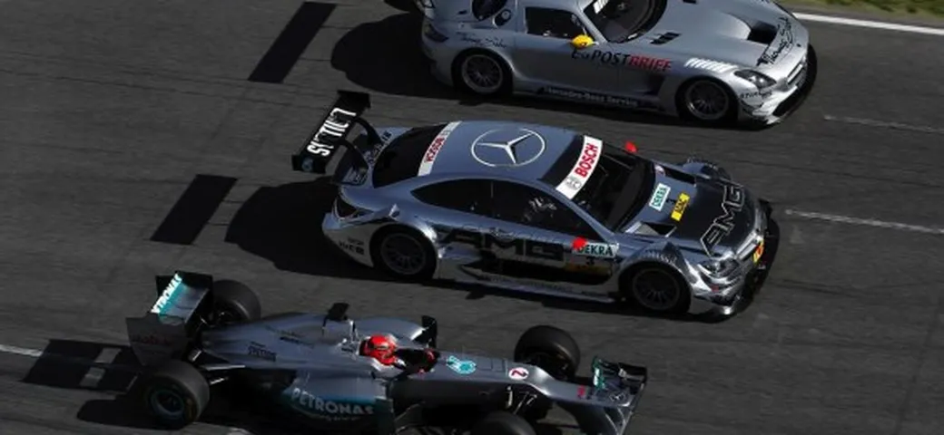 Michael Schumacher sfida le Mercedes AMG al Nurburgring