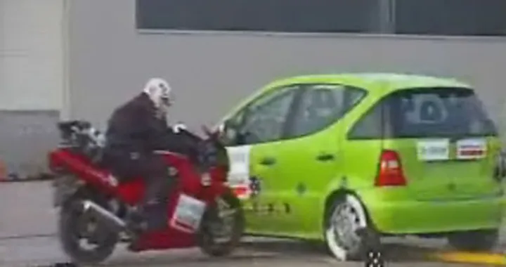 Video Crash Test da brivido