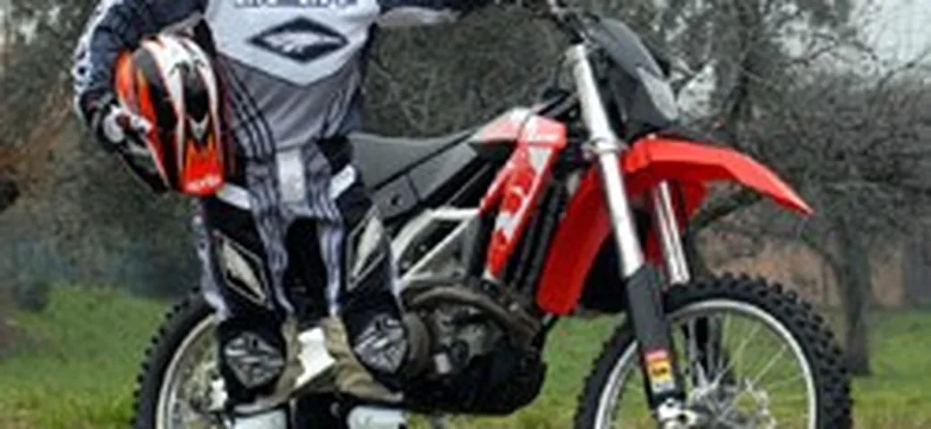Aprilia e Stefan Merriman insieme nel Mondiale Enduro 2007