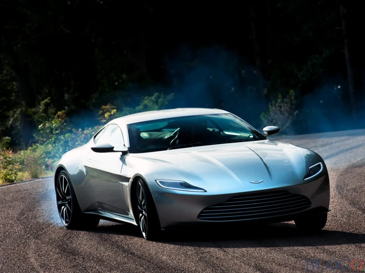 L'Aston Martin di James Bond venduta a 3 milioni di euro