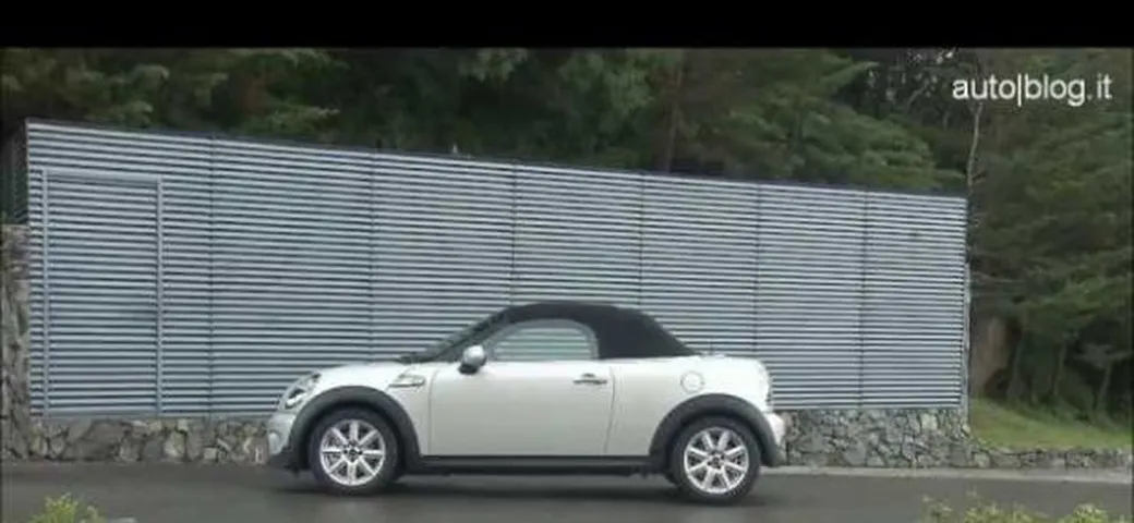 Video e nuove foto ufficiali Mini Roadster