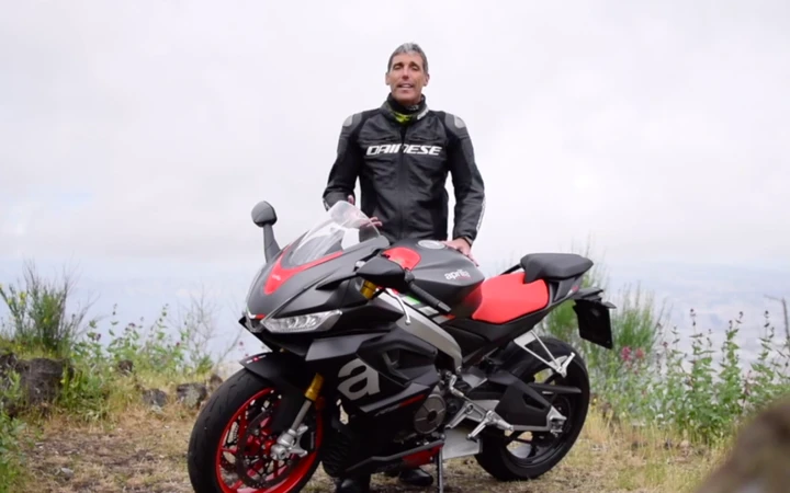 Aprilia RS 660, la video-prova su strada