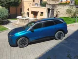 Peugeot E-5008: il SUV elettrico che fa spazio al futuro