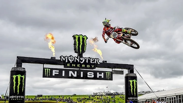 Mondiale Motocross 2015: Cairoli e Guillod si ripetono in Gran Bretagna