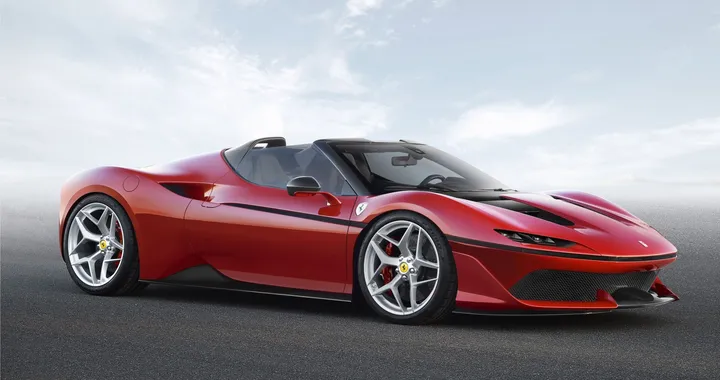 Ferrari J50: torna in vendita uno dei 10 esemplari della supercar