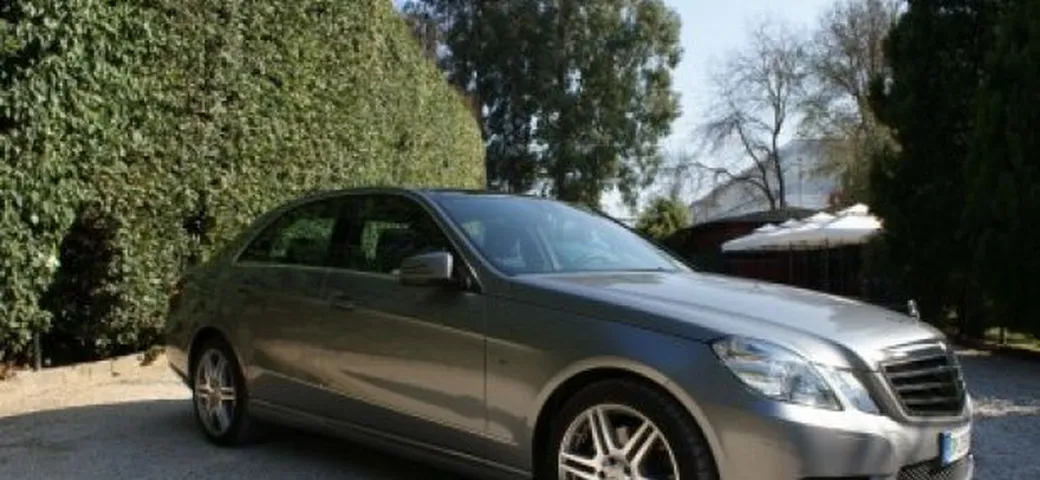 Evoluzione nella tradizione: la prova su strada della nuova Mercedes Classe E