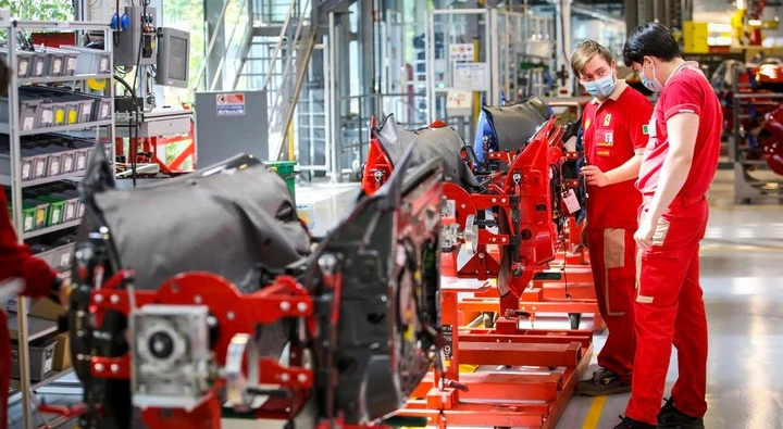 Ferrari: premio di produzione da 7.500 euro per i dipendenti