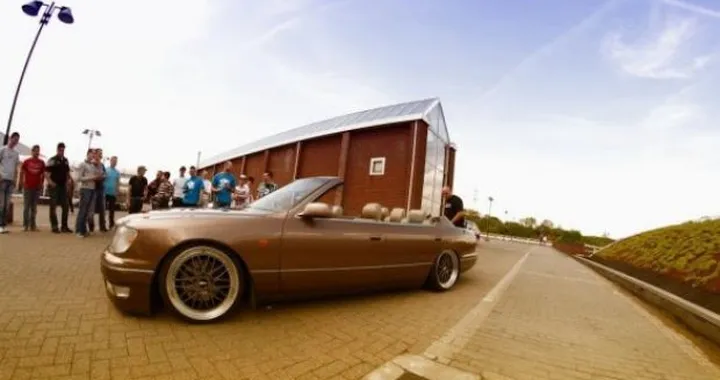 Video: come trasformare in cabriolet una Lexus LS400