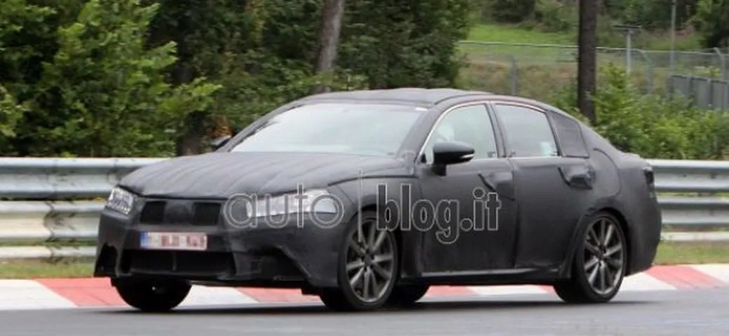 Lexus GS: per lei anche un turbodiesel 4 cilindri