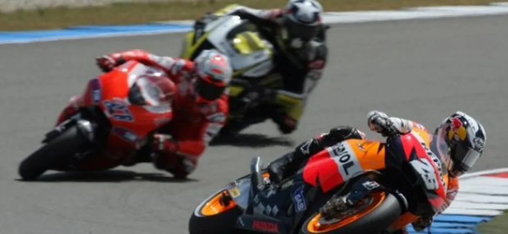 Misano MotoGP, gran pole (e tre!) di Pedrosa. Torna il poker d'assi. E spunta il quinto: Ben Spies ...