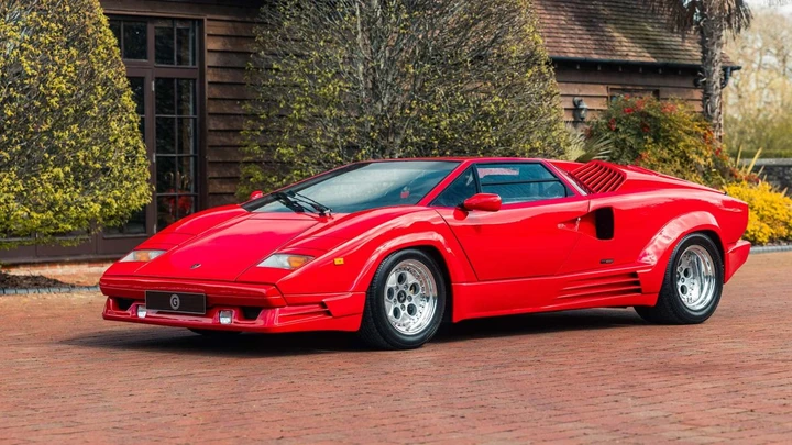 Un Countach con appena 6.700 km è in vendita: prezzo da super collezione