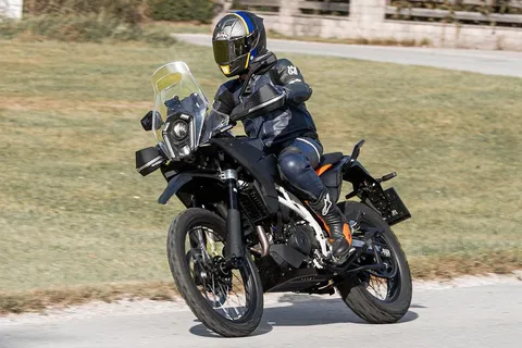 KTM 390 Adventure 2025 primi dettagli sulla nuova enduro di media cilindrata