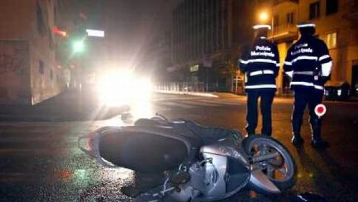 I cordoli in mezzo alle carreggiate tolgono un'altra vita a Roma