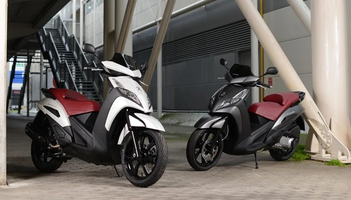 Peugeot Scooters: Programma Plus+