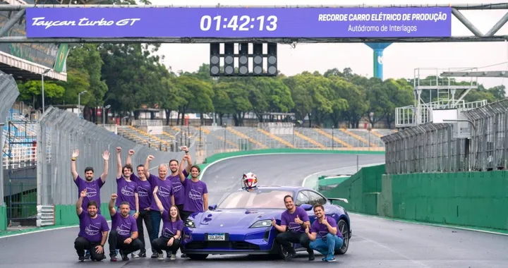 Porsche Taycan Turbo GT dà un secondo alla 911 Turbo S sul circuito di Interlagos