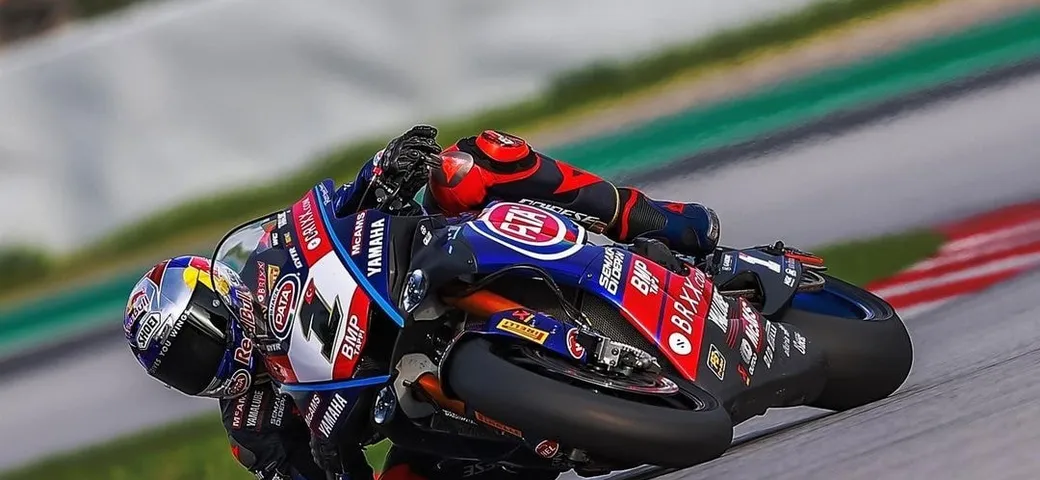 SBK Donington: Razgatlioglu fa tripletta