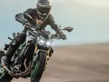 Kawasaki Z 900 MY 2025: prestazioni, prezzi e novità