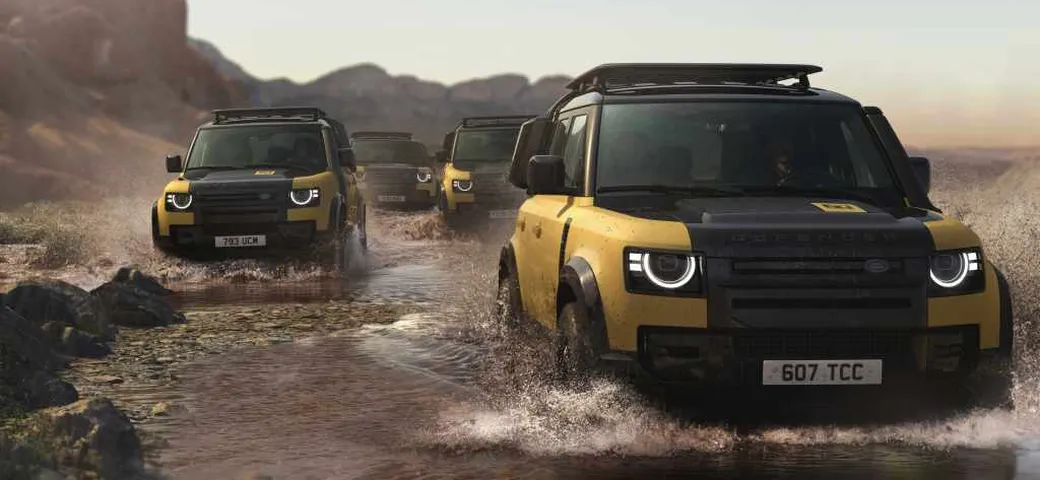 Land Rover Defender Trophy Edition, l’omaggio al Camel Trophy
