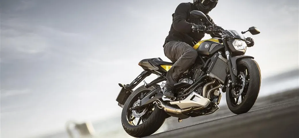 Yamaha MT Tour 2015: il lato oscuro del Giappone si rimette in moto