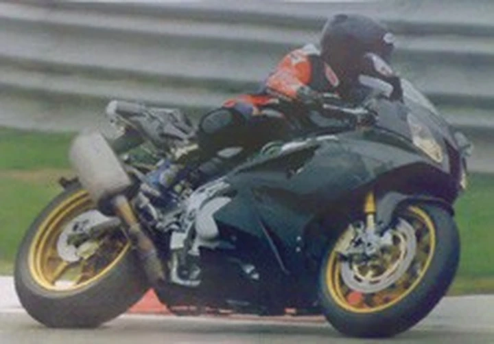 Aprilia inizia i test sul nuovo V4?
