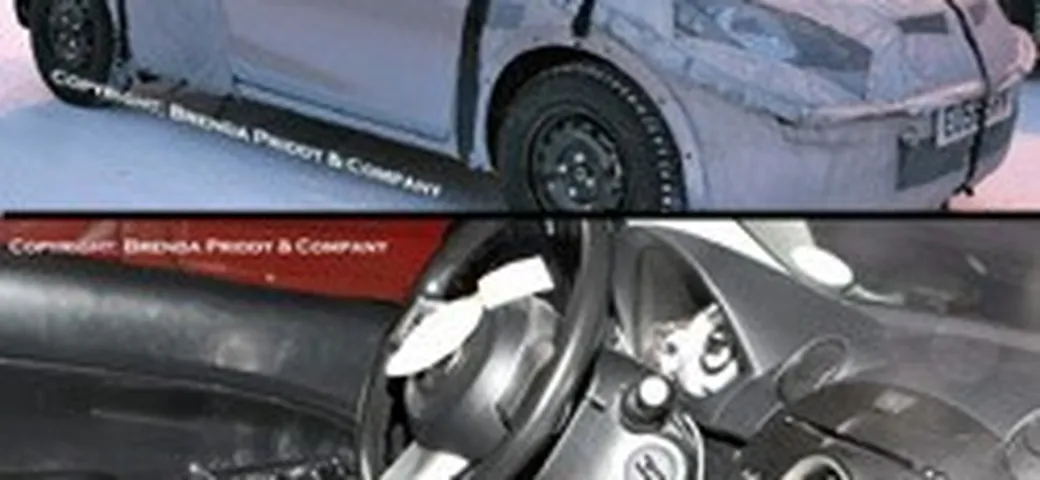 Mazda 2: la plancia e altre foto spia