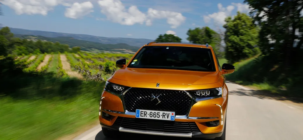 DS7 Crossback PureTech 225 EAT8: primo contatto in Provenza