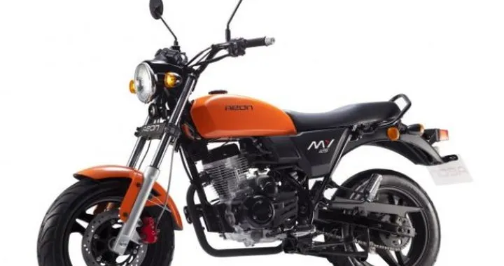 Aeon/Over: le novità 2013 di Pelpi International presentate all'EICMA 2012