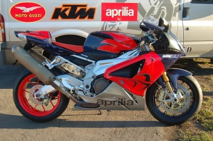 Aprilia RSV-1000 R 10° Anniversario