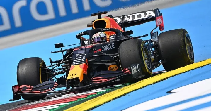 F1 GP di Stiria: troppo Verstappen per tutti e la pole position è sua