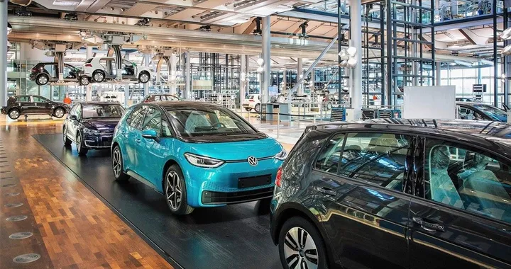 Volkswagen dice addio ad e-Golf per fare posto a ID.3
