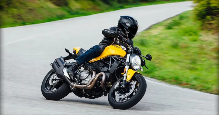 New Monster 821 - That's why #WeLoveMonster