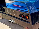 Sembra una Ferrari F40, ma sotto c'è una sportivetta tedesca
