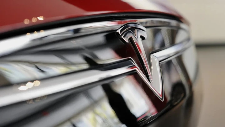 Tesla sta testando un'auto completamente autonoma: arriva fra un mese