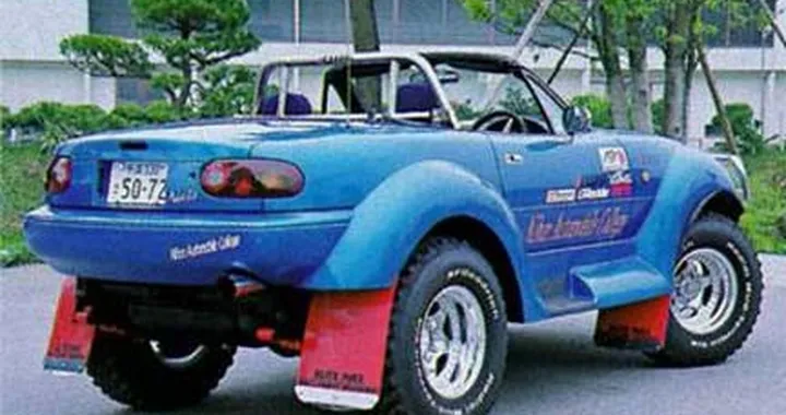 Mazda MX5 per le dune