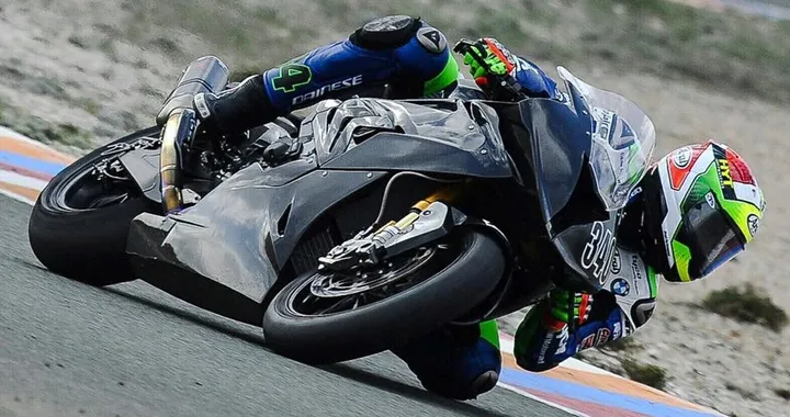 Davide Giugliano, test a Cartagena sulla BMW HP4-R
