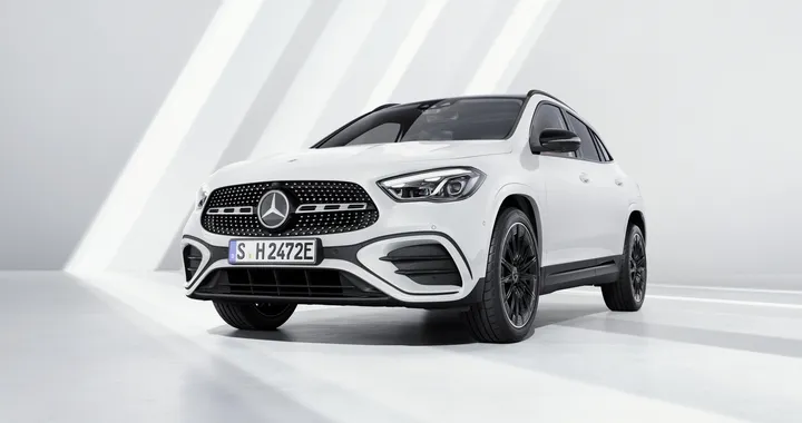 Nuovo Mercedes GLA: debutta in Italia con prezzi da 42.257 € [FOTO]