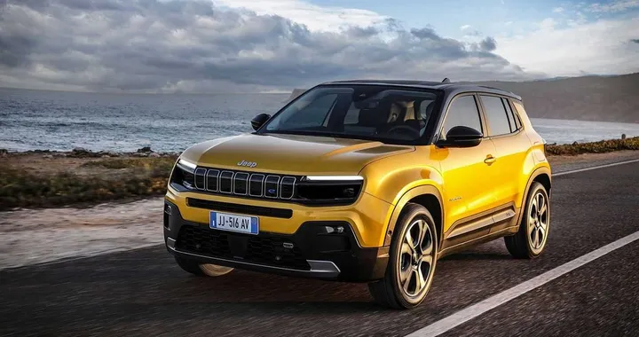 Jeep Avenger: aperti gli ordini della versione a benzina