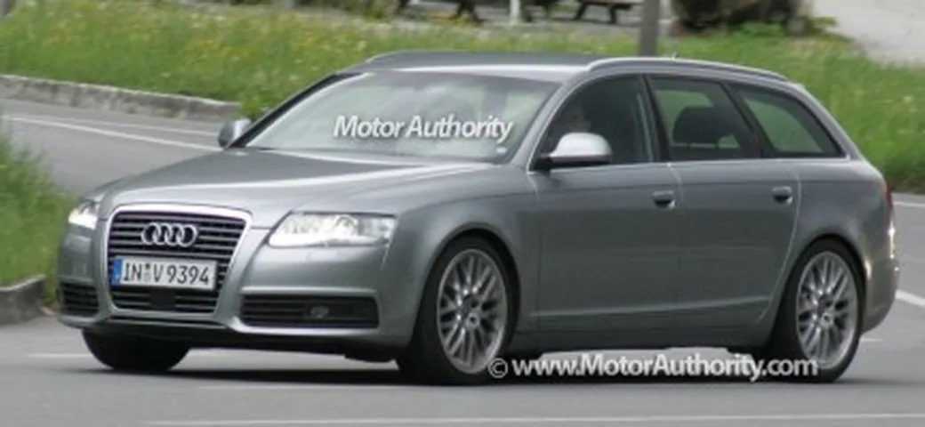 Audi A6 Avant facelift: a Parigi il debutto