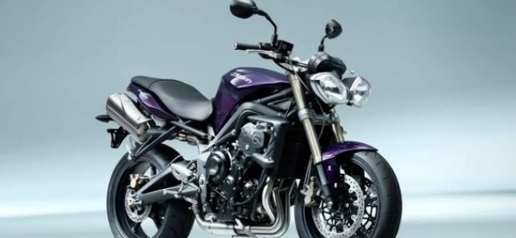 Triumph Street Triple e Street Triple R 2012: dati e foto ufficiali