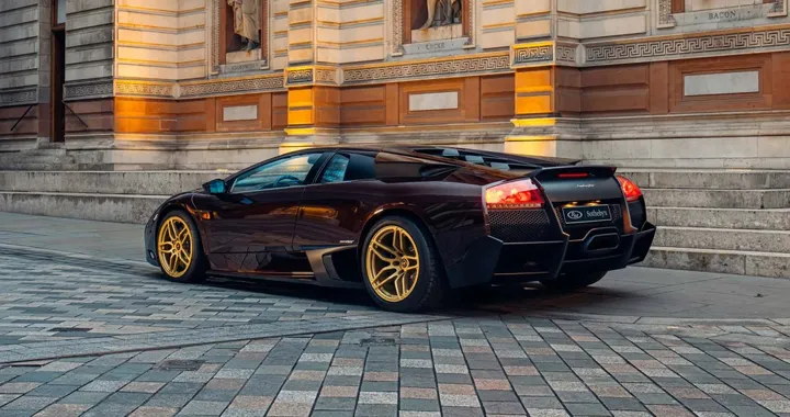 Lamborghini Murciélago SV, questa manuale è quasi unica: perché