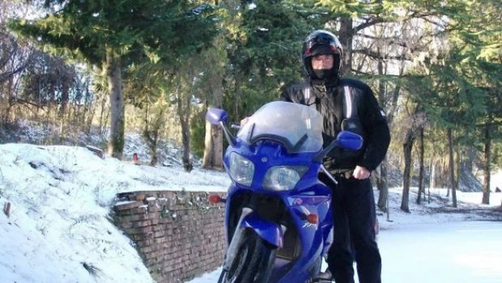 Foto del giorno: Yamaha FJR 1300 sulla neve