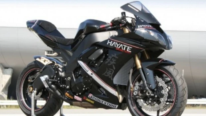 Kawasaki ZX10R Hayate Replica