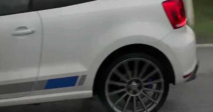 VW polo wrc su strada