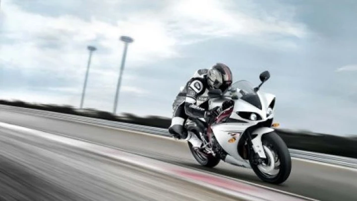 Yamaha YZF-R1 2009: Non è un big bang!