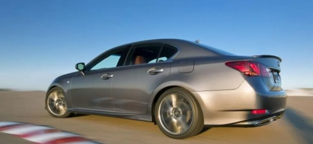Lexus: le nuove automobili avranno meno punti di contatto con Toyota