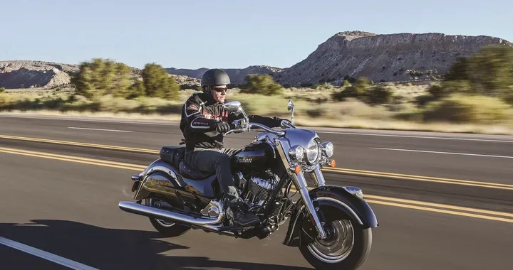 Dunlop: nuovo pneumatico Elite 4 per tourer e cruiser